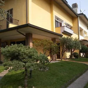 Accogliente A Due Passi Dal Metrò Di Milano - Casa Adriana Cologno Monzese